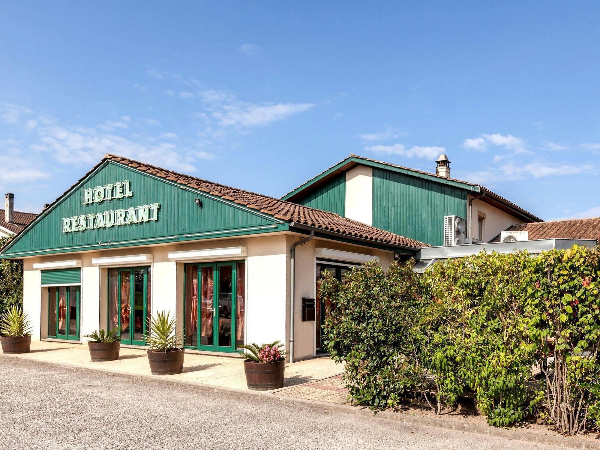 Logis Hotel Horus Restaurant Les Bruyeres Toulenne Exteriér fotografie