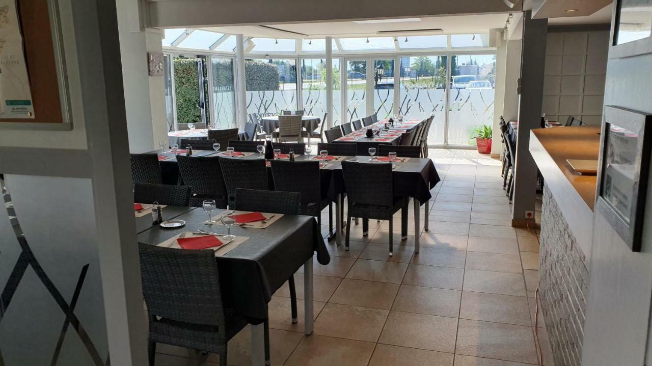 Logis Hotel Horus Restaurant Les Bruyeres Toulenne Exteriér fotografie